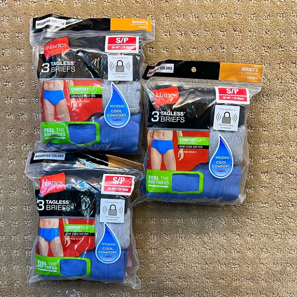 NWT Hanes 9 Pairs Mid Rise Briefs, Small 28-30”
